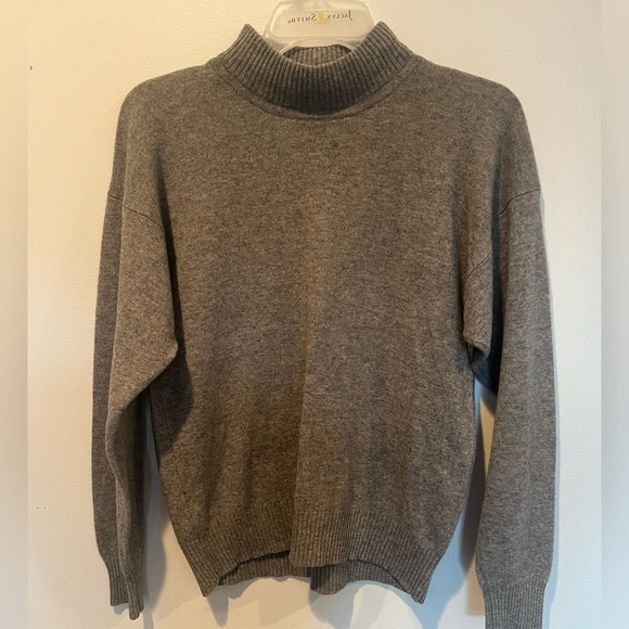 Casual Corner Sweaters - Casual Corner 100% Cashmere Taupe Turtleneck Sweater